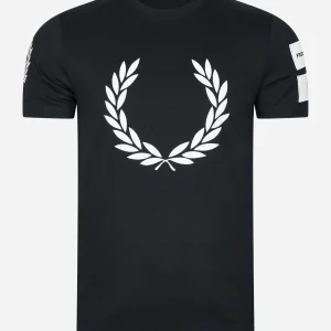 Badge detail t-shirt - black