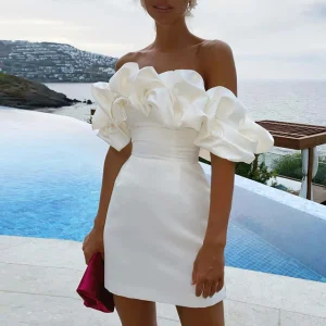 Jurk met Asymmetrische Schouderlijn – Elin