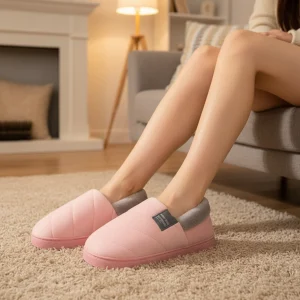 Gevoerde Huisschoenen Met Pluche Binnen - HomeSnug