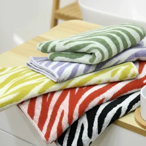 Gestreept Katoenen Handdoek - TigerTowel