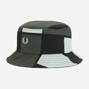 Pixel print bucket hat - light ice field green black